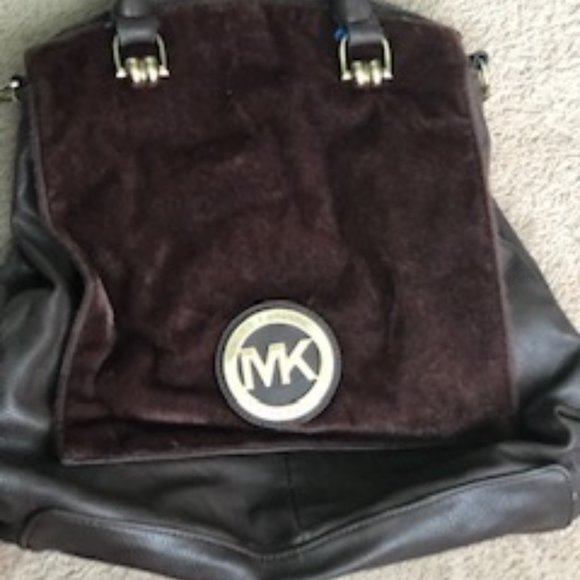 Large Dark Brown Micheal Kors bag - Picture 1 of 2